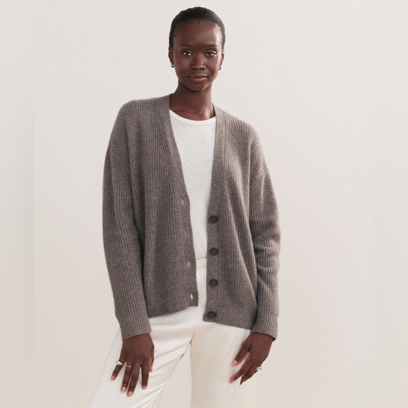 JENNI KAYNE
Cropped Cashmere Cocoon Cardigan new color  Seasonal:Shadow - Picture 2 of 12